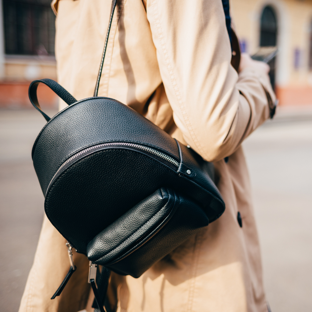 Zapomnij o torebce. Te modne plecaki damskie zdominowały modę 2024